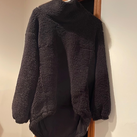 lululemon athletica Sweaters - Lululemon Sweater